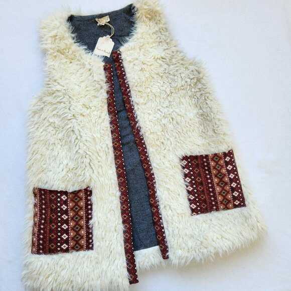 Hem & Thread Jackets & Blazers - Boho Faux Fur Vest Tribal Pockets Soft Cozycore Hippie Western Rodeo Cowgirl S